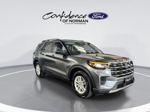 New 2026 Ford Explorer Active RWD image 11