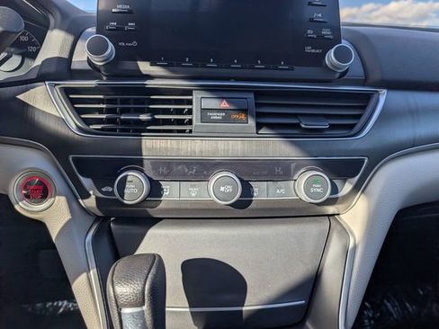 Used 2018 Honda Accord LX image 14