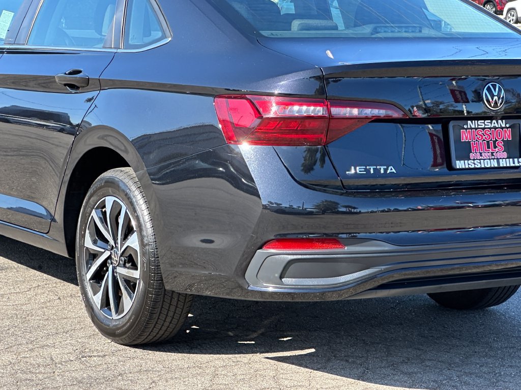 Used 2024 Volkswagen Jetta S FWD image 5