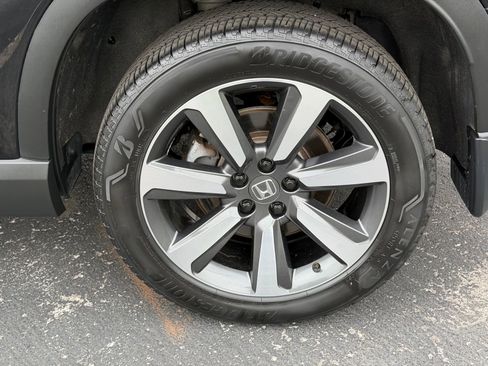 Used 2024 Honda Pilot Touring image 37