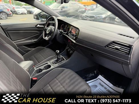 Used 2019 Volkswagen Jetta GLI FWD image 22