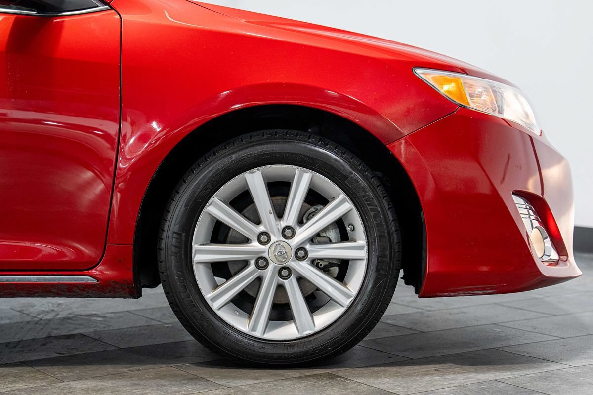 Used 2013 Toyota Camry XLE FWD image 9