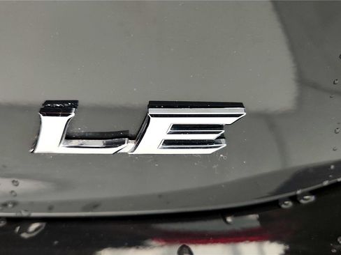 Used 2025 Toyota Camry LE image 14