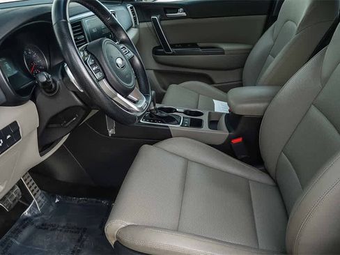 Used 2020 Kia Sportage S image 19