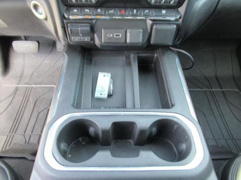 Used 2019 Chevrolet Silverado 1500 High Country w/ Technology Package image 23