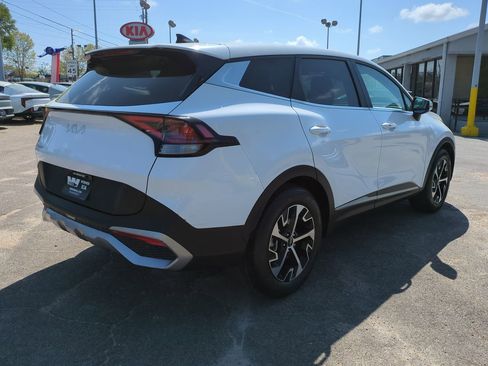 Certified 2023 Kia Sportage EX FWD image 5