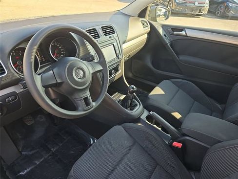 Used 2012 Volkswagen Golf 2-Door FWD image 10