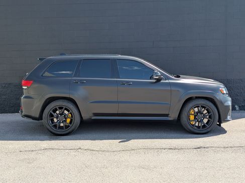 Used 2019 Jeep Grand Cherokee Trackhawk AWD/4WD image 4