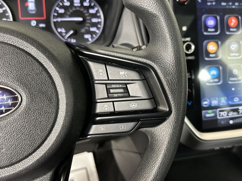 Used 2024 Subaru Crosstrek 2.0i Premium image 27