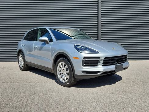Certified 2020 Porsche Cayenne image 9