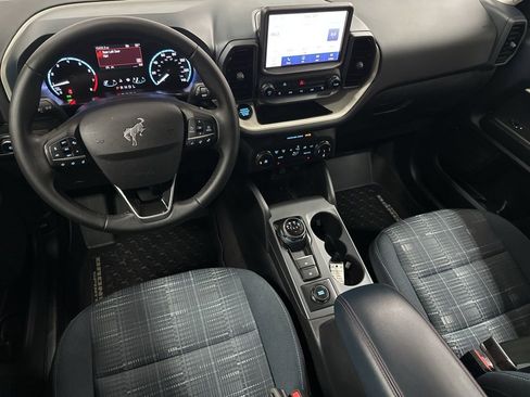 Used 2024 Ford Bronco Sport Heritage w/ Heritage Convenience Package image 13