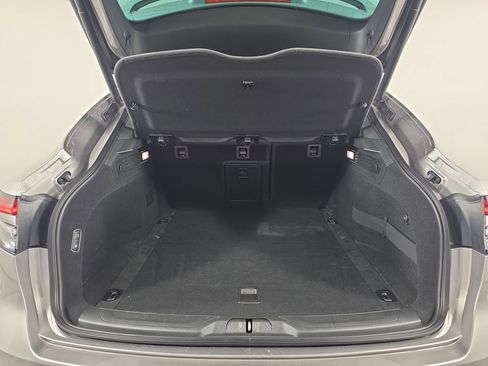Used 2022 Maserati Levante Modena AWD/4WD image 12