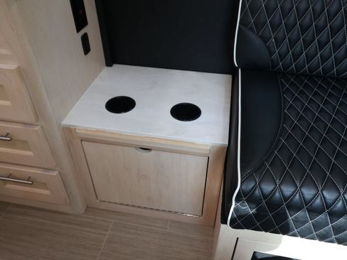 Used 2021 Mercedes-Benz Sprinter 3500 image 78