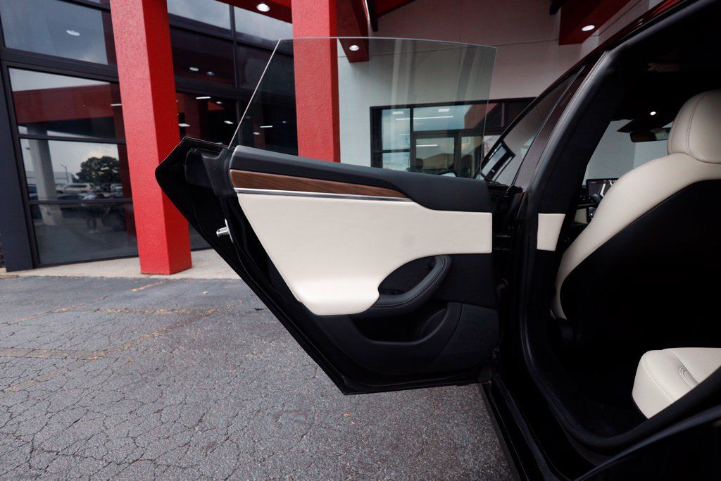 Used 2023 Tesla Model S AWD/4WD image 37