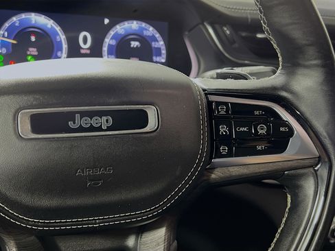 Used 2021 Jeep Grand Cherokee L Overland w/ Advanced Protech Group III AWD/4WD image 20