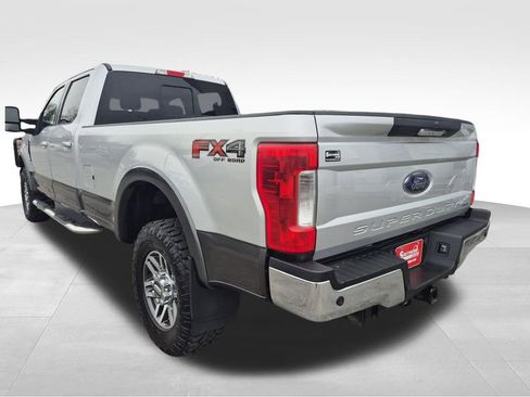 Used 2017 Ford F250 Lariat w/ Lariat Value Package image 4