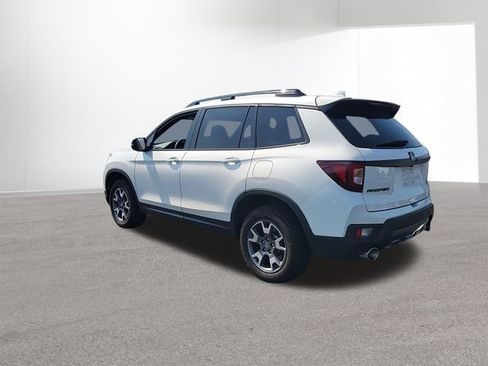 Certified 2023 Honda Passport TrailSport image 6