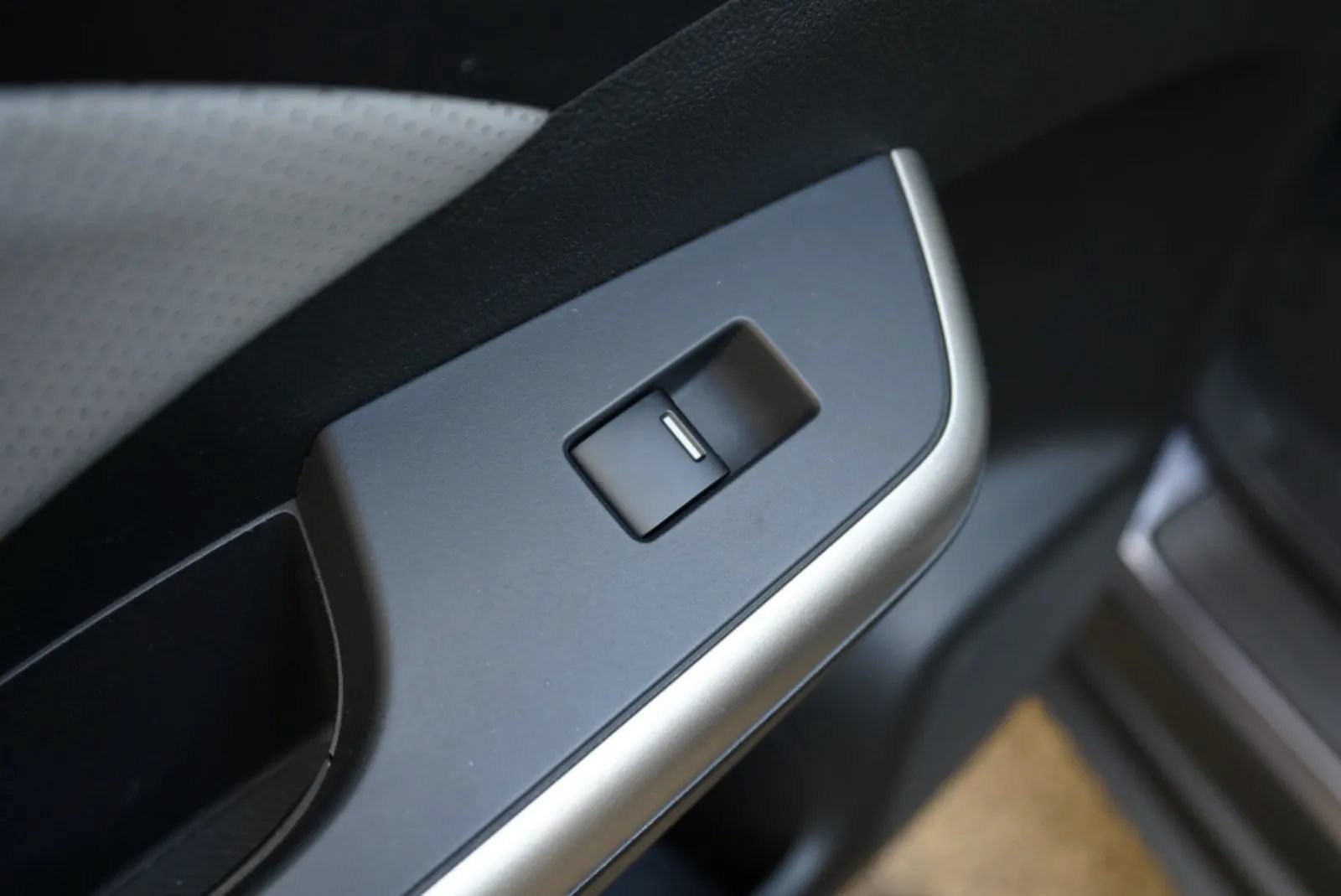 Used 2016 Honda CR-V Touring image 23