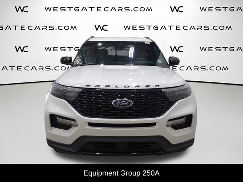 Used 2022 Ford Explorer ST-Line w/ Class IV Trailer Tow Package image 4