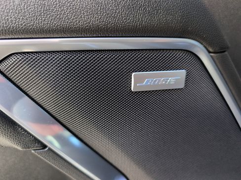 Used 2025 GMC Sierra 2500 SLT w/ SLT Premium Package image 16