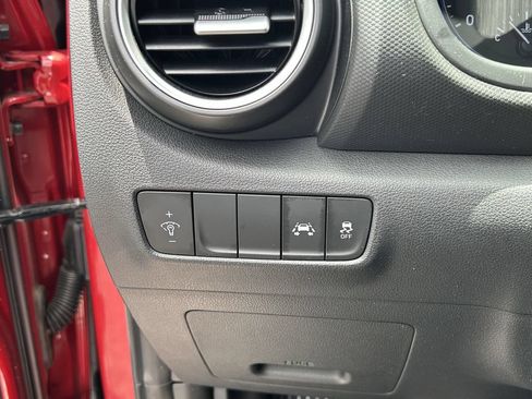 New 2026 Hyundai Kona Limited FWD image 26