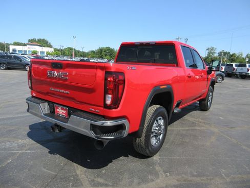 Used 2023 GMC Sierra 2500 SLE w/ SLE Value Package; AWD/4WD image 5