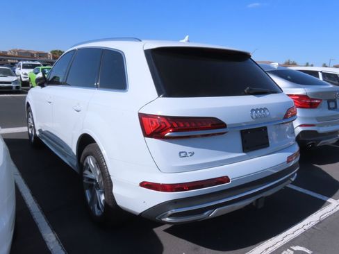 Used 2021 Audi Q7 3.0T Premium Plus AWD/4WD image 3