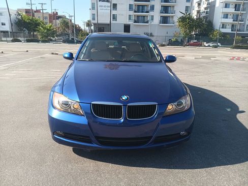 Used 2007 BMW 328i Sedan RWD image 2