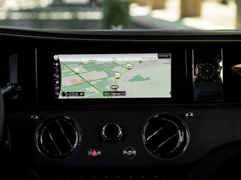 Used 2024 Rolls-Royce Ghost image 18