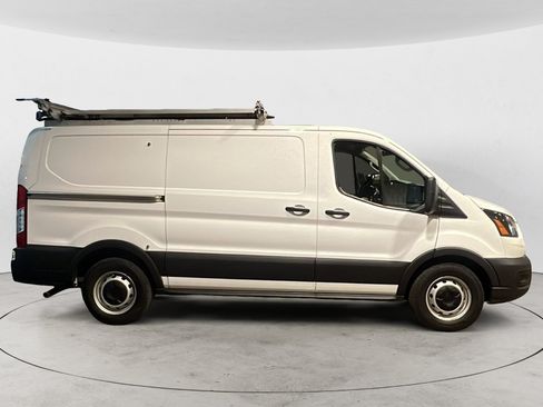 Used 2020 Ford Transit 150 Low Roof RWD image 5