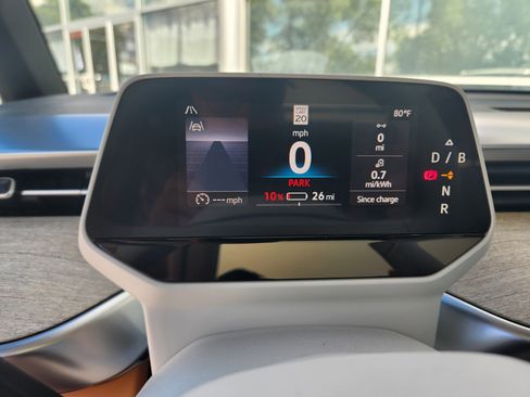 New 2025 Volkswagen ID. Buzz 1st Edition image 11