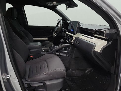 Used 2024 Toyota Tacoma TRD Off-Road image 15