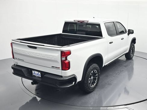 Used 2024 Chevrolet Silverado 1500 ZR2 w/ Technology Package AWD/4WD image 35