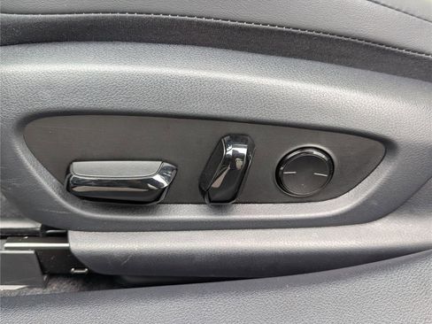 Used 2025 Lexus ES 300h ES 300h image 21