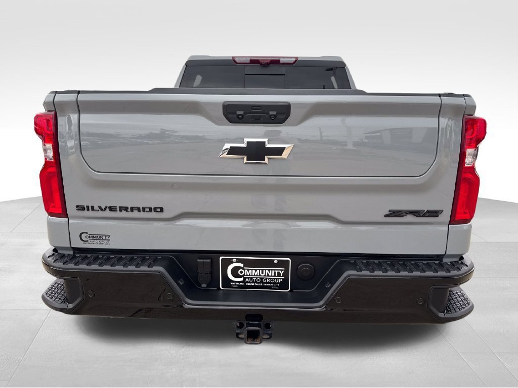 Used 2025 Chevrolet Silverado 1500 ZR2 w/ Technology Package AWD/4WD image 5