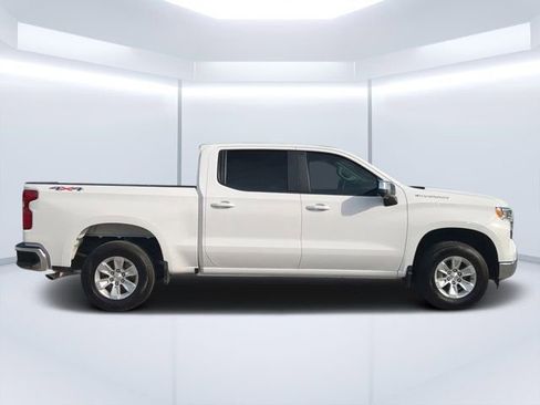 Used 2025 Chevrolet Silverado 1500 LT w/ Safety Package AWD/4WD image 2