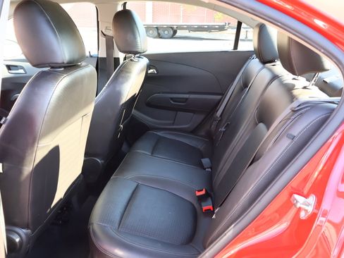 Used 2017 Chevrolet Sonic Premier image 19