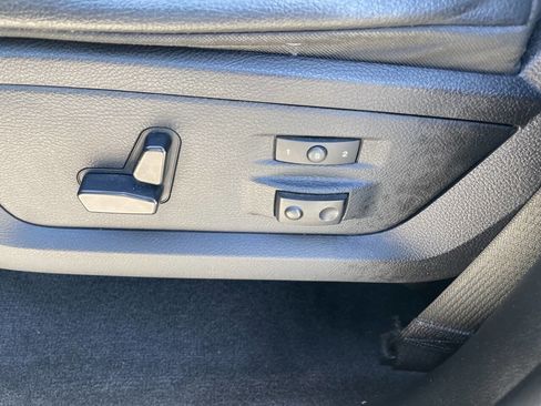 Used 2014 RAM 1500 Laramie w/ Convenience Group image 15