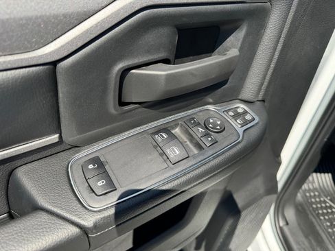 New 2024 RAM 2500 Tradesman w/ Chrome Appearance Group image 17