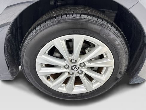 Used 2024 Toyota Corolla LE w/ LE Convenience Package FWD image 80