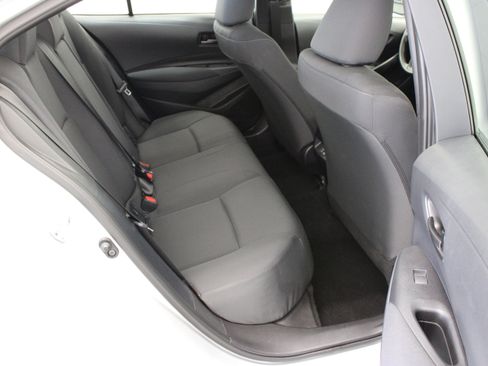 Used 2026 Toyota Corolla LE FWD image 31
