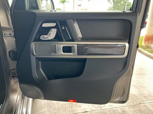 Used 2020 Mercedes-Benz G 63 AMG 4MATIC w/ G Manufaktur Interior Package image 26