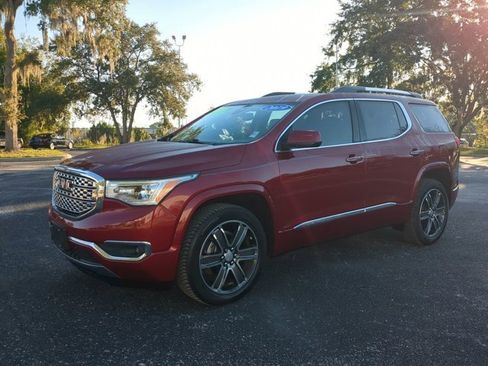 Used 2019 GMC Acadia Denali w/ Technology Package image 8