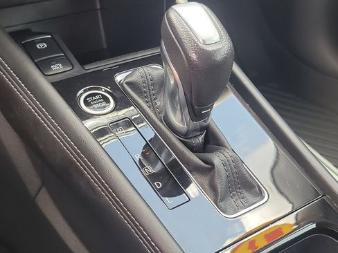Used 2021 Nissan Kicks SR FWD image 26