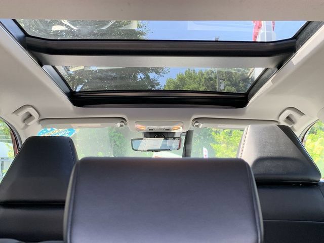 Used 2021 Toyota RAV4 Limited AWD/4WD image 32