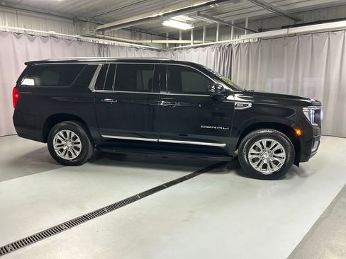 Used 2024 GMC Yukon XL Denali image 8