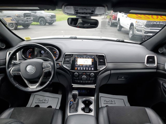 Used 2022 Jeep Grand Cherokee Laredo X AWD/4WD image 17