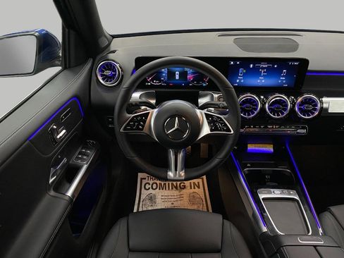 Used 2026 Mercedes-Benz GLB 250 4MATIC image 13
