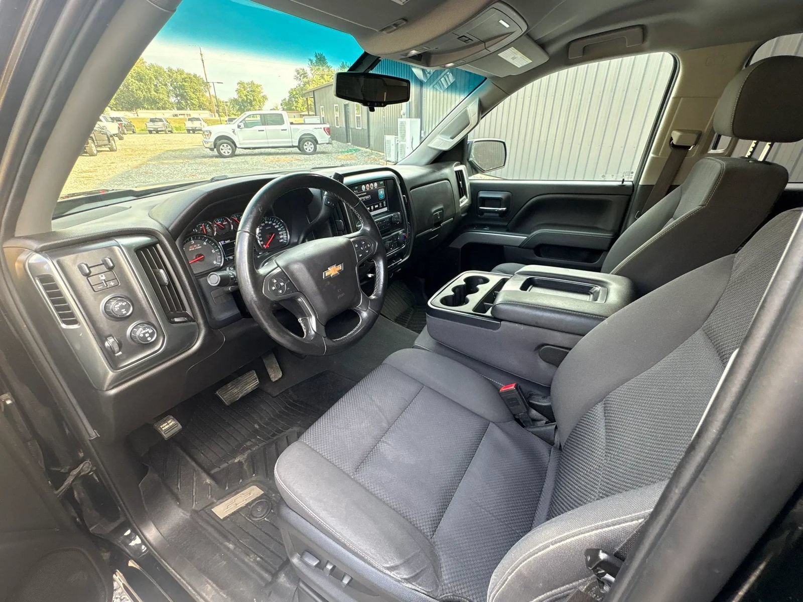 Used 2019 Chevrolet Silverado 1500 LT w/ All Star Edition AWD/4WD image 9