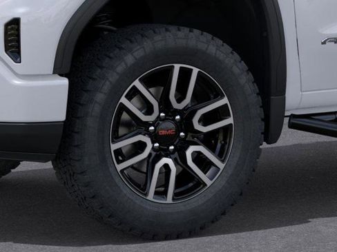New 2026 GMC Sierra 1500 AT4 w/ Technology Package image 9